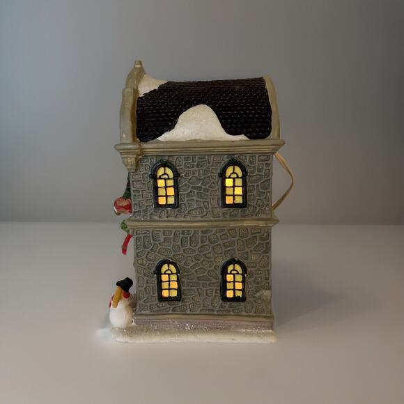 Holiday Inspiration Toy Shop - Picture 3 of 4